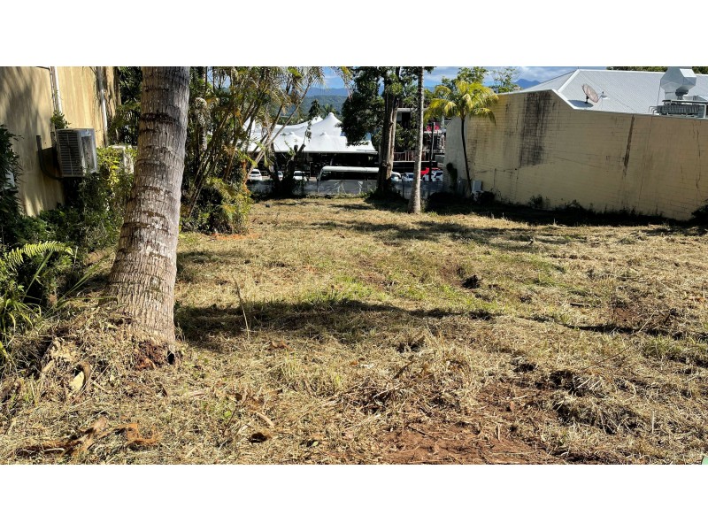 10 Macrossan St, Port Douglas QLD 4877