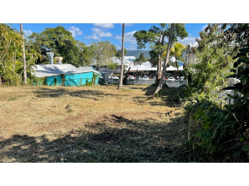 10 Macrossan St, Port Douglas QLD 4877