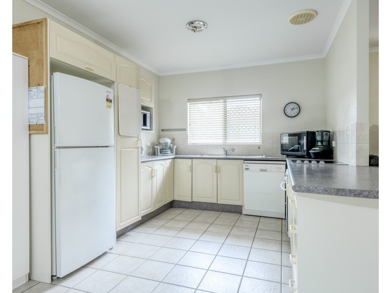 1 & 2/60 Cedar Road, Palm Cove QLD 4879