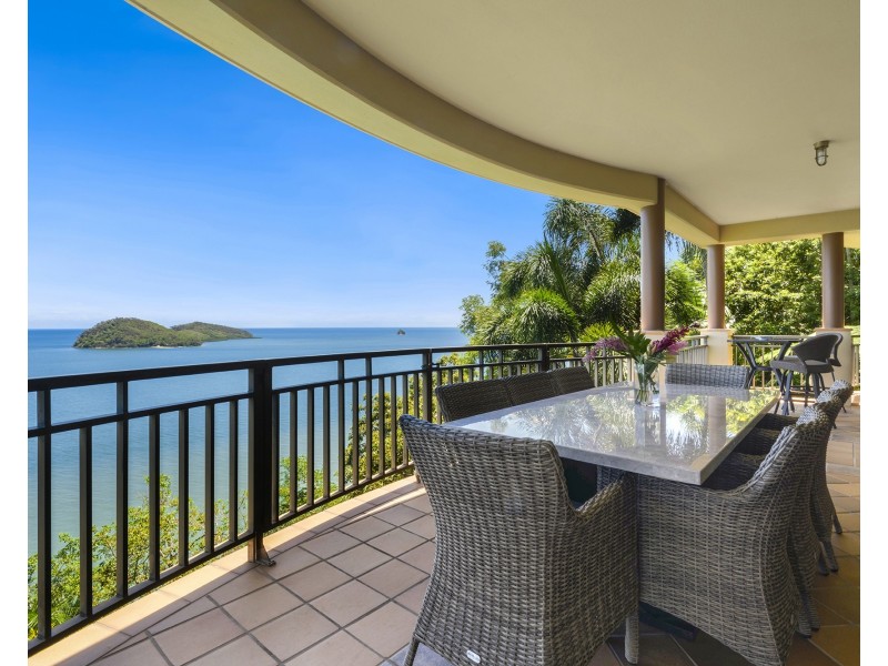 1 ‘Munbilla’ / 17 Colonel Cummings Dr, Palm Cove QLD 4879