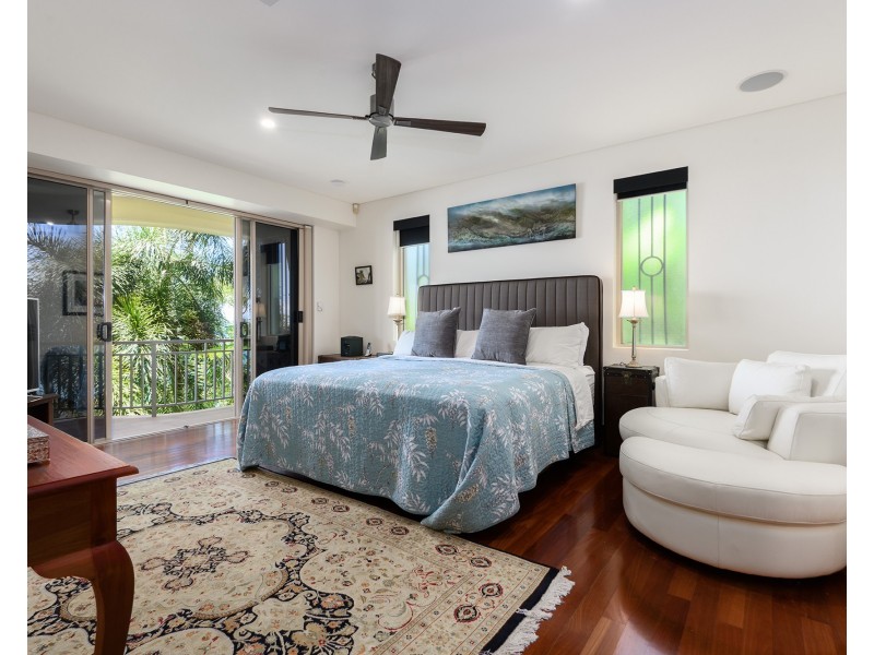 1 ‘Munbilla’ / 17 Colonel Cummings Dr, Palm Cove QLD 4879