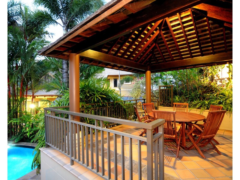 1 ‘Munbilla’ / 17 Colonel Cummings Dr, Palm Cove QLD 4879