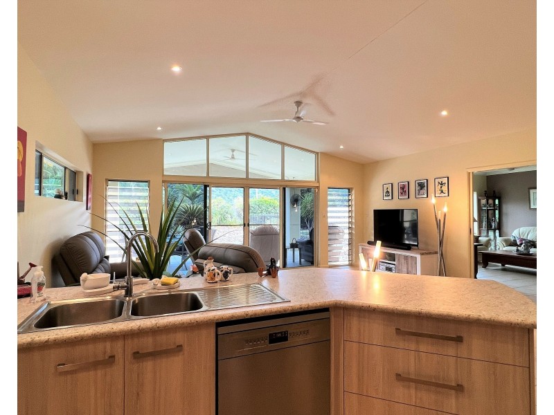 3 Duwar Cl, Wonga Beach QLD 4873