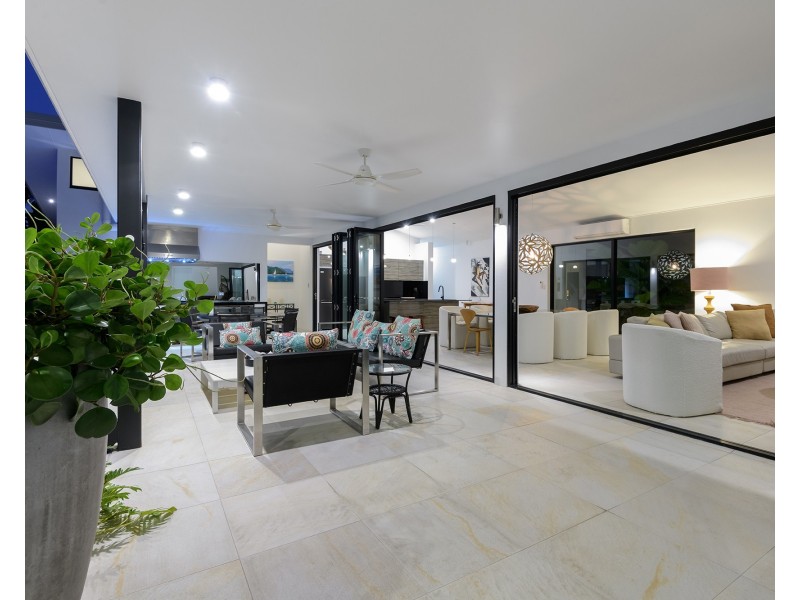 41 Beachfront Mirage Dr, Port Douglas QLD 4877