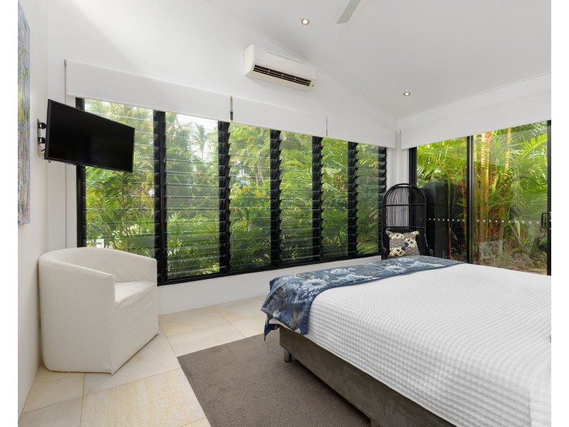 41 Beachfront Mirage Dr, Port Douglas QLD 4877