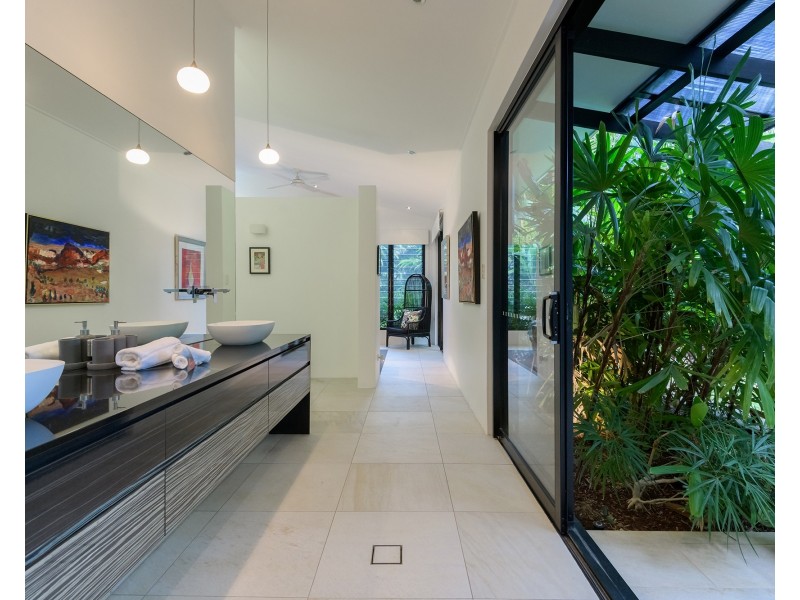 41 Beachfront Mirage Dr, Port Douglas QLD 4877