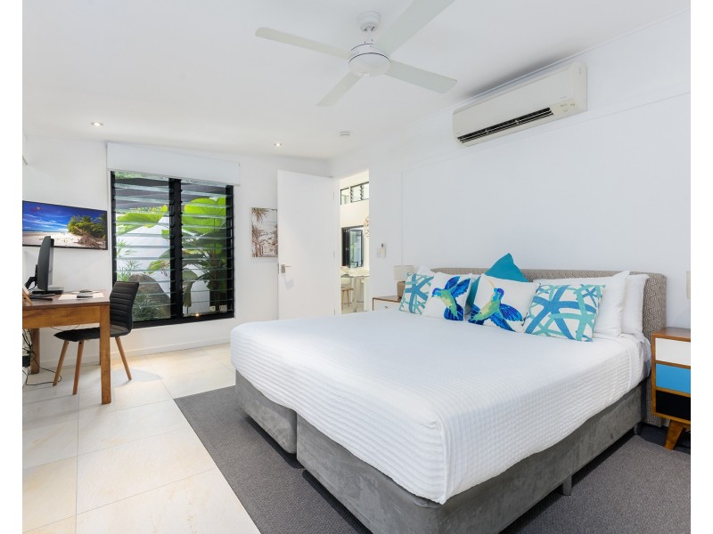 41 Beachfront Mirage Dr, Port Douglas QLD 4877