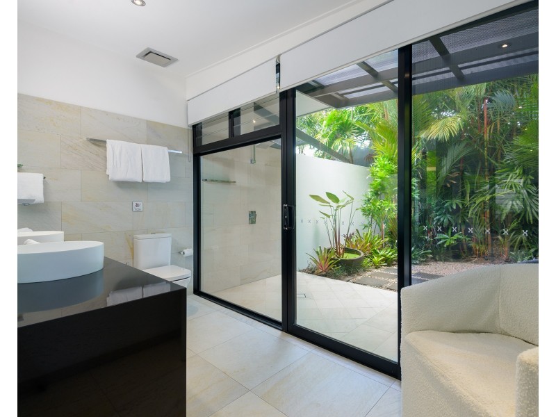 41 Beachfront Mirage Dr, Port Douglas QLD 4877