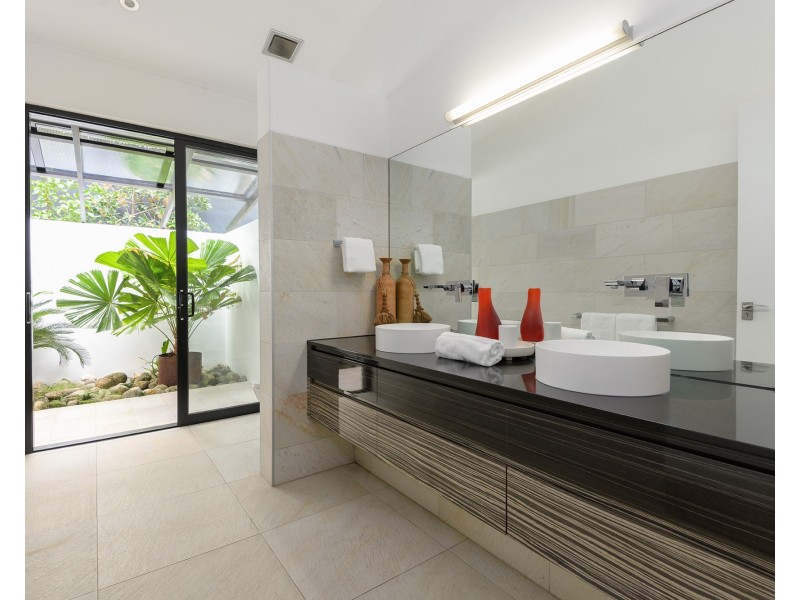 41 Beachfront Mirage Dr, Port Douglas QLD 4877