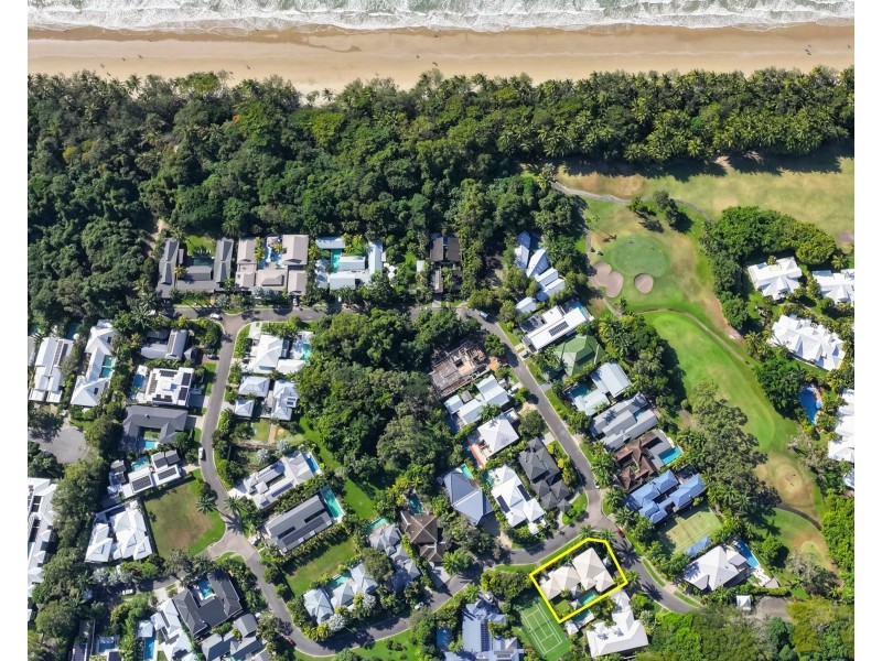 35 Beachfront Mirage Dr, Port Douglas QLD 4877