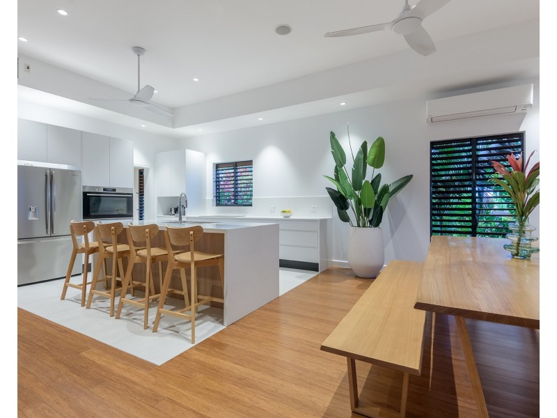 35 Beachfront Mirage Dr, Port Douglas QLD 4877
