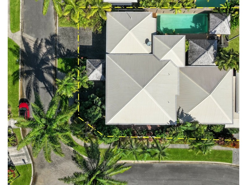 35 Beachfront Mirage Dr, Port Douglas QLD 4877