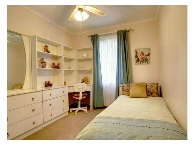 2 MILLIGAN DRIVE, Para Vista SA 5093