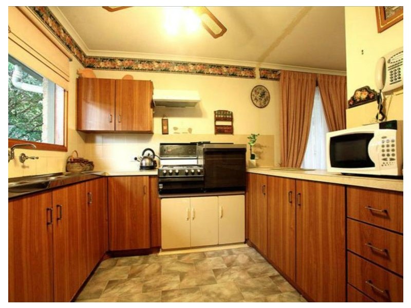 2 MILLIGAN DRIVE, Para Vista SA 5093