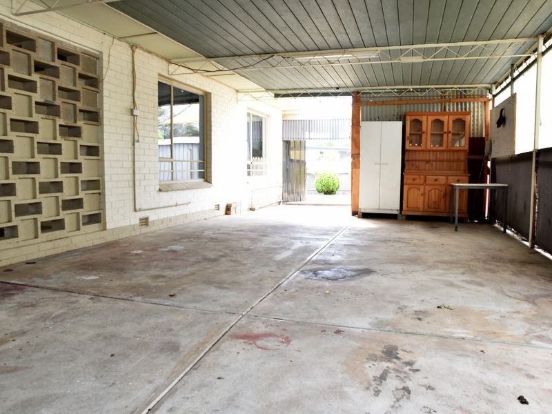422 Bridge Road, Para Hills West SA 5096