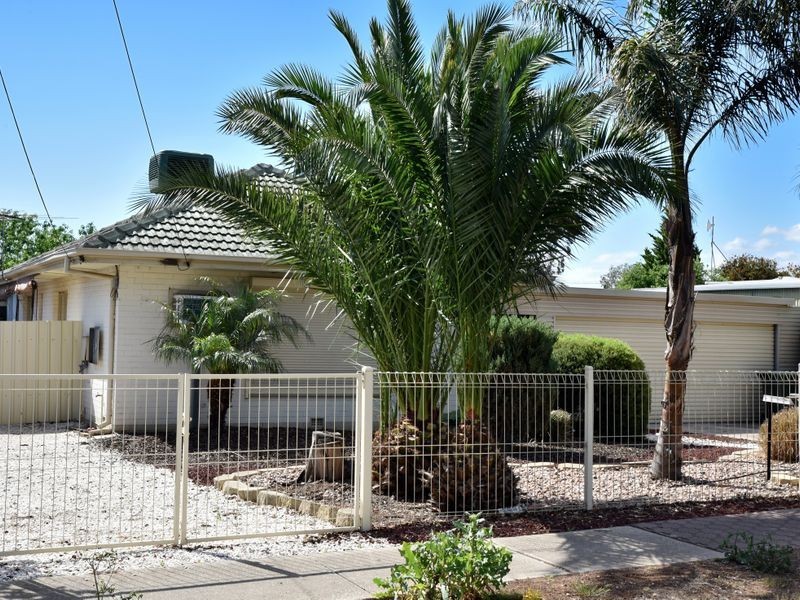 422 Bridge Road, Para Hills West SA 5096