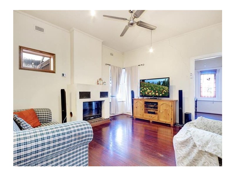 11A Churchill Road, Ovingham SA 5082