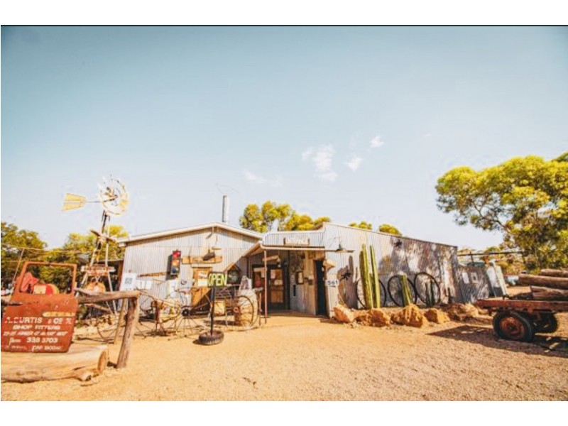 19042 Sturt Highway, Monash SA 5342