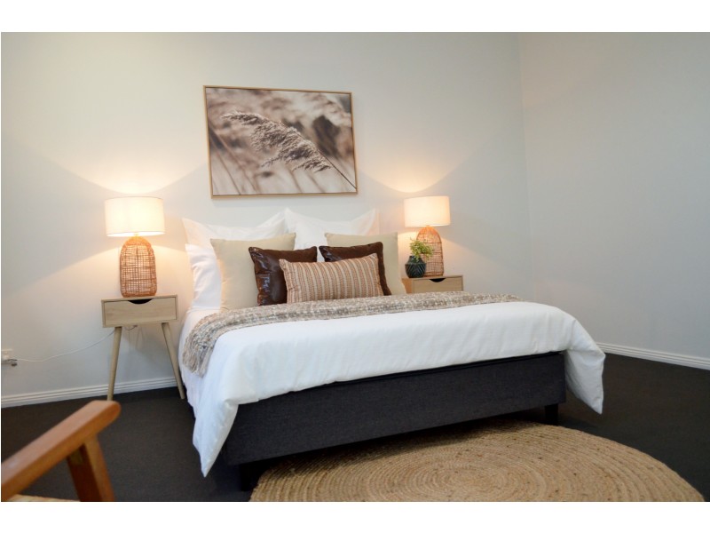 92a,92b, 92c Cross Keys Road, Brahma Lodge SA 5109