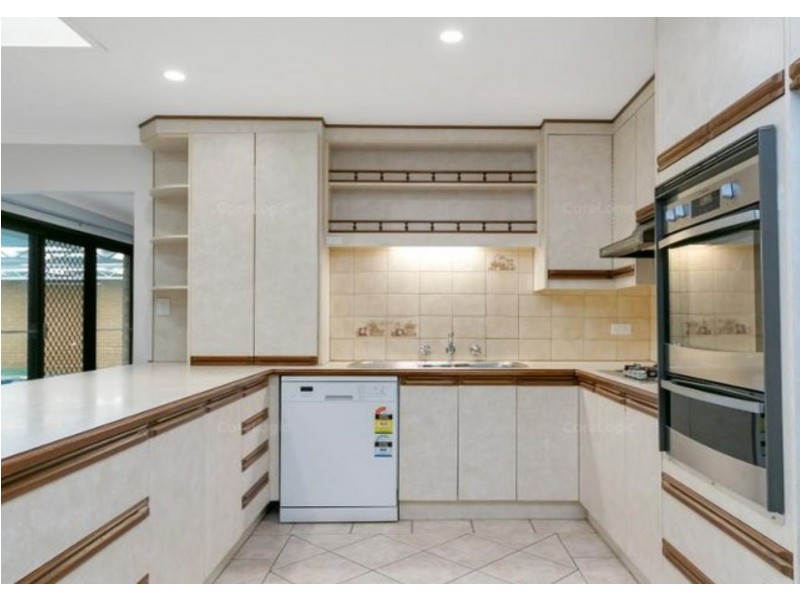 7 Pangari Drive, Fairview Park SA 5126