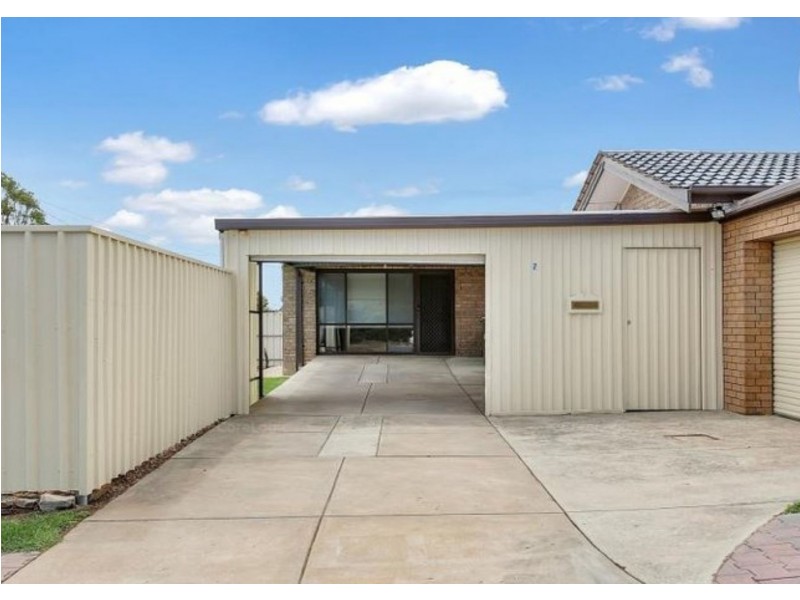 7 Pangari Drive, Fairview Park SA 5126