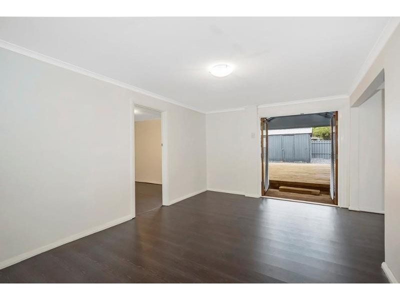 12 Redhill Road, Para Vista SA 5093