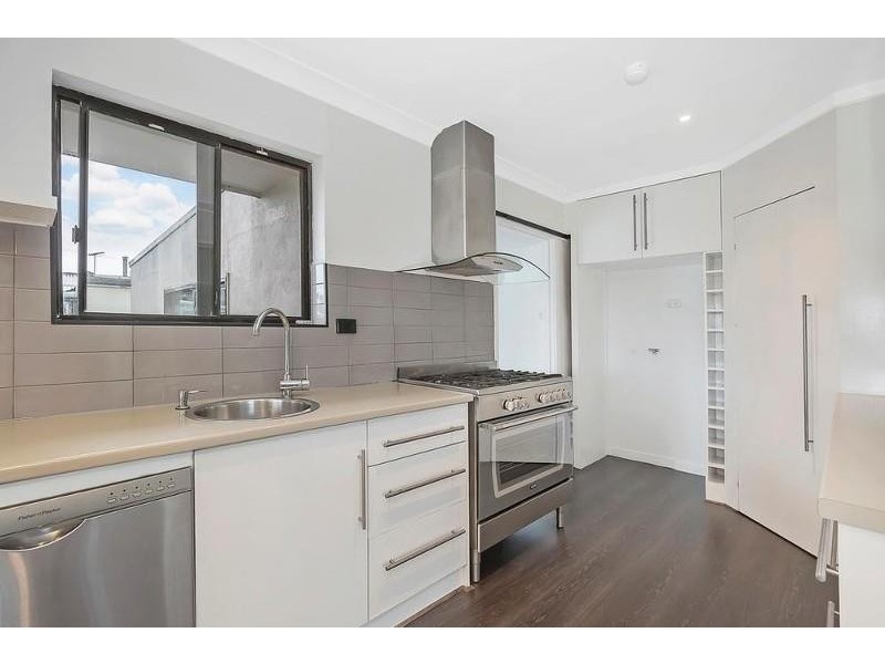 12 Redhill Road, Para Vista SA 5093