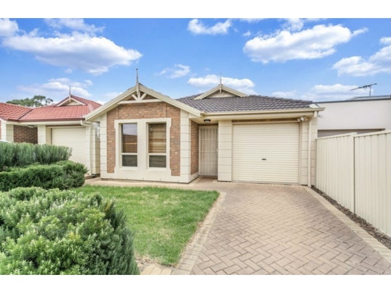 27 Leander Crescent, Greenacres SA 5086