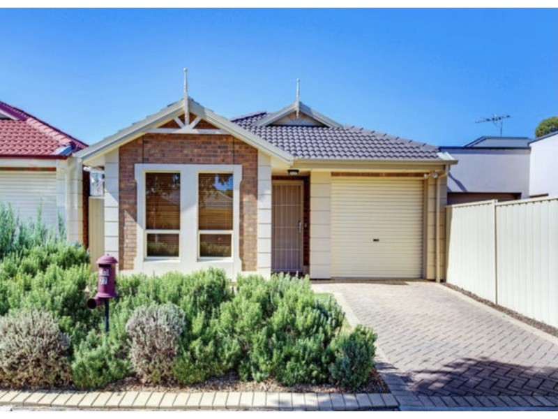 27 Leander Crescent, Greenacres SA 5086