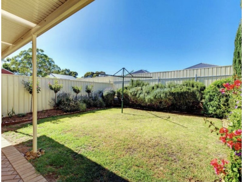27 Leander Crescent, Greenacres SA 5086