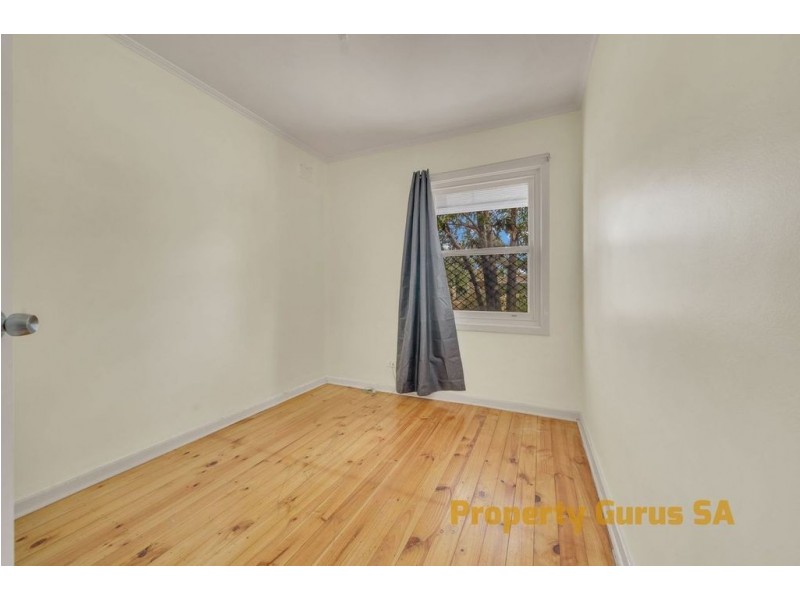 11 Marleycombe Road, Elizabeth Vale SA 5112