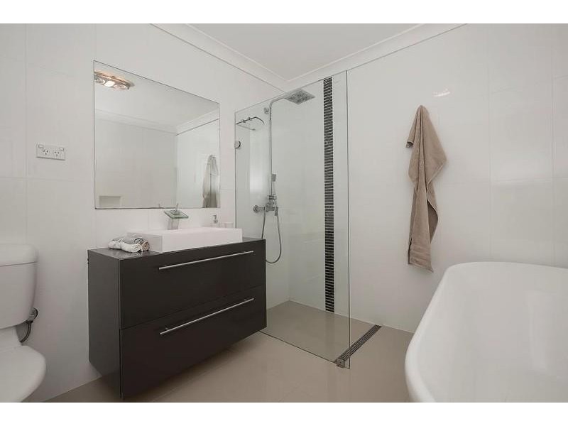 12 Redhill Road, Para Vista SA 5093