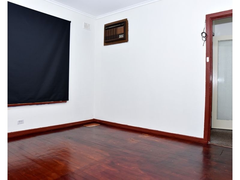 422 Bridge Road, Para Hills West SA 5096