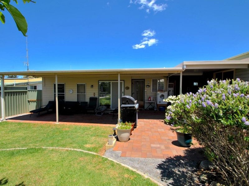 31 Crookhaven Drive, Greenwell Point NSW 2540