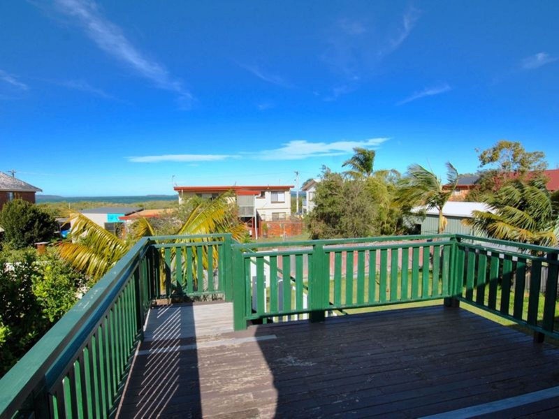 17 Lennox Road, Callala Beach NSW 2540