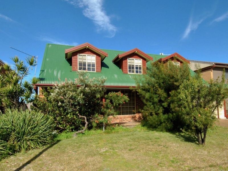 17 Lennox Road, Callala Beach NSW 2540