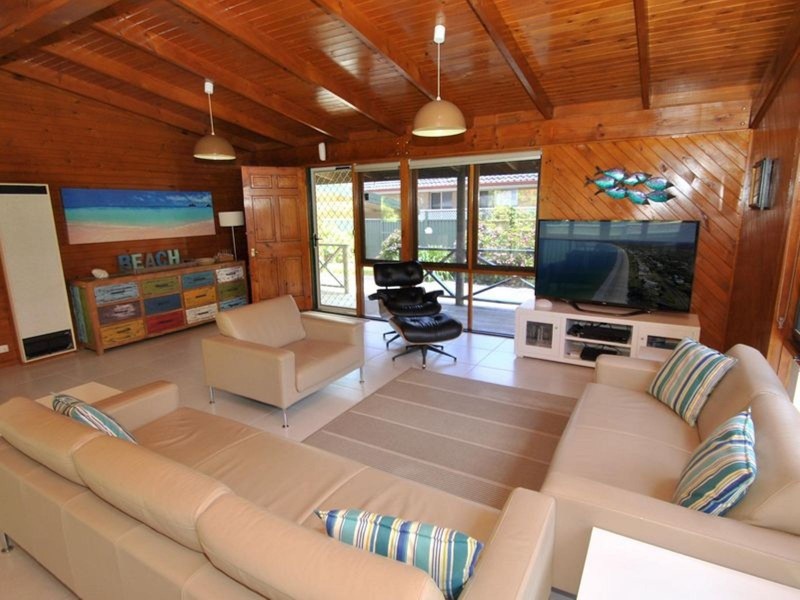11 Sealark Road, Callala Bay NSW 2540