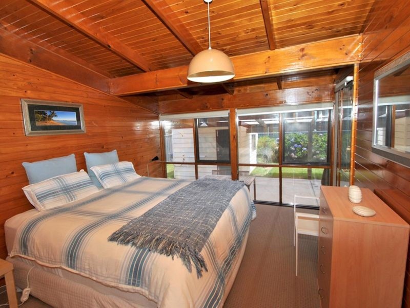 11 Sealark Road, Callala Bay NSW 2540