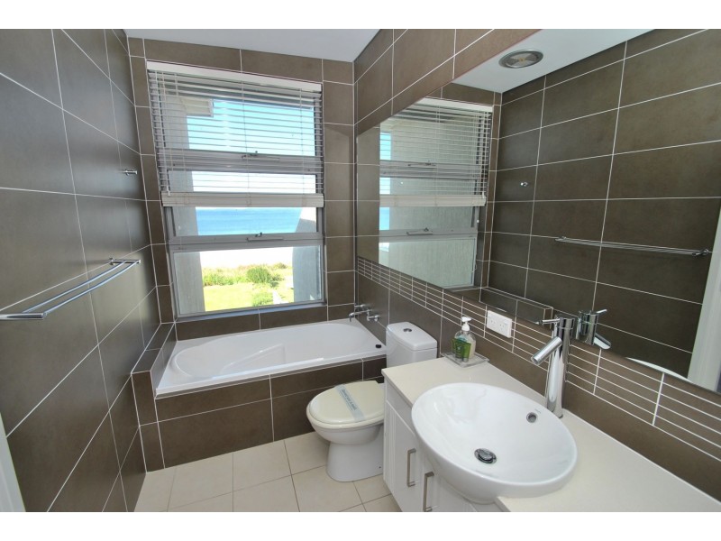 131b Quay Road, Callala Beach NSW 2540