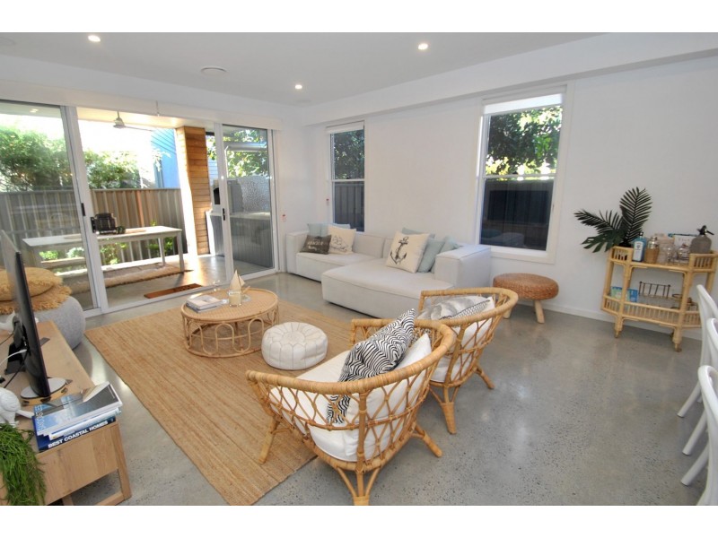 39 Caffery Circuit, Callala Beach NSW 2540