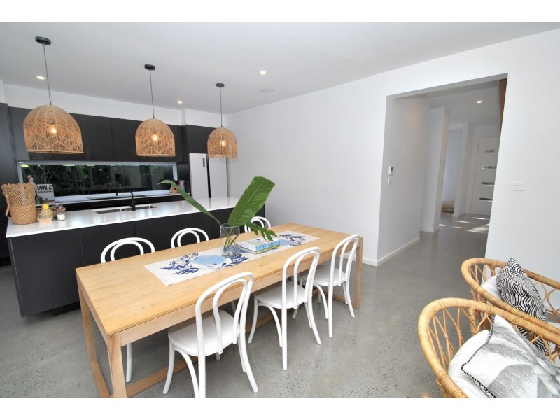 39 Caffery Circuit, Callala Beach NSW 2540