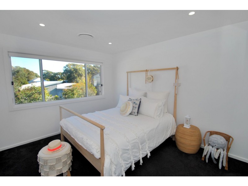 39 Caffery Circuit, Callala Beach NSW 2540