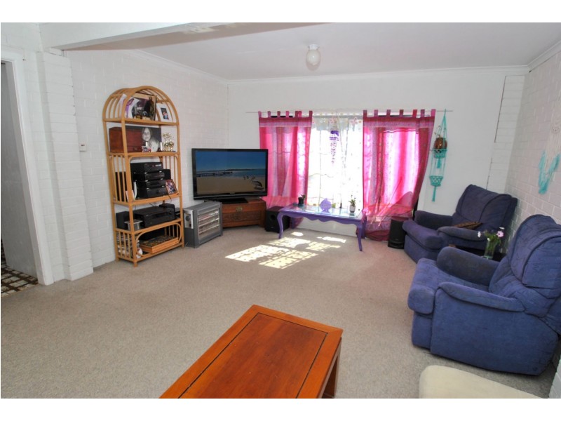 75 Osterley Avenue, Orient Point NSW 2540