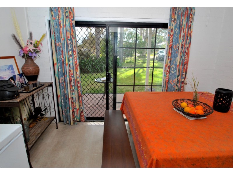 75 Osterley Avenue, Orient Point NSW 2540