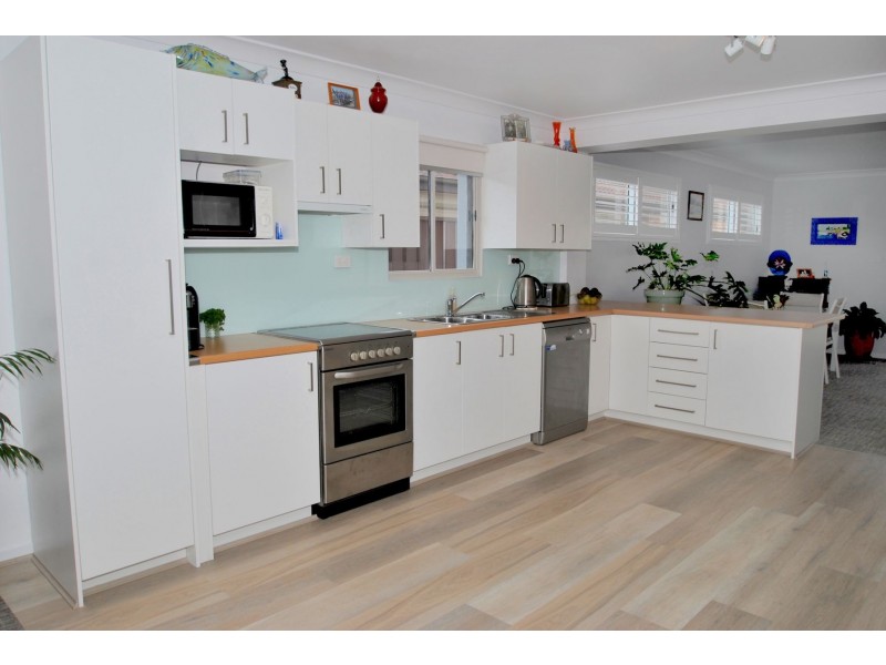 27 Roskell Road, Callala Beach NSW 2540