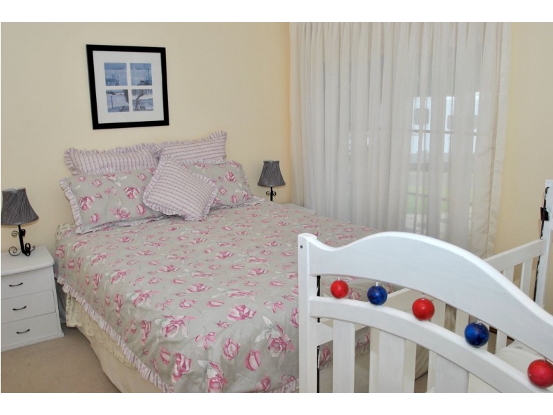 76 Lackersteen Street, Callala Bay NSW 2540