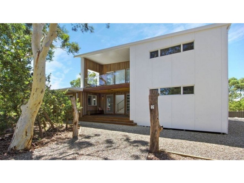 2 Oakwood Copse, Callala Beach NSW 2540