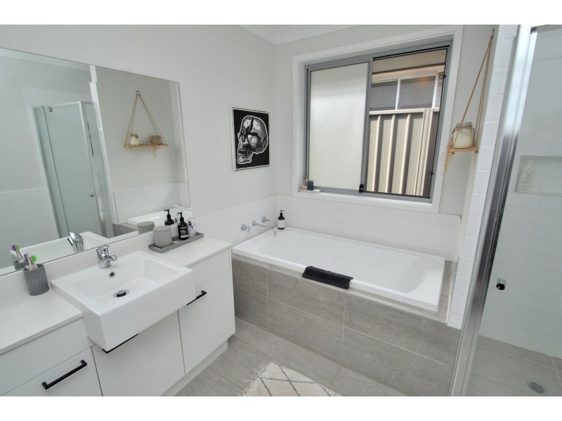 12 Petrel Close, South Nowra NSW 2541