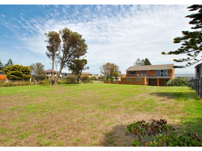 103 The Marina, Culburra Beach NSW 2540