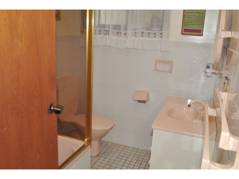 14 Orient Avenue, Orient Point NSW 2540